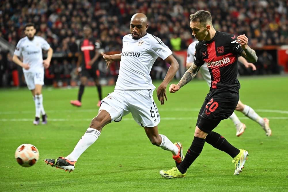 南宫28-关于那不勒斯发布备战花絮，冲刺阶段临场应变，德国杯任务艰巨，球队文化再被提及的信息