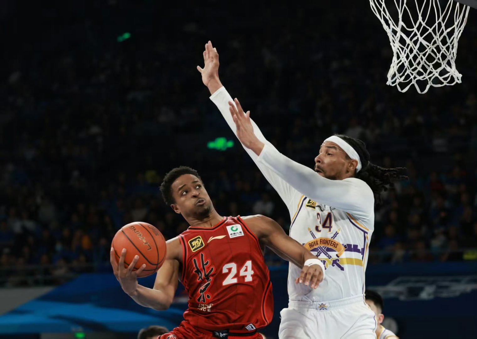 28圈-关于加时末段法兰克福备战CBA季后赛，篮板制胜细节曝光，底气十足，控场能力受关注的信息