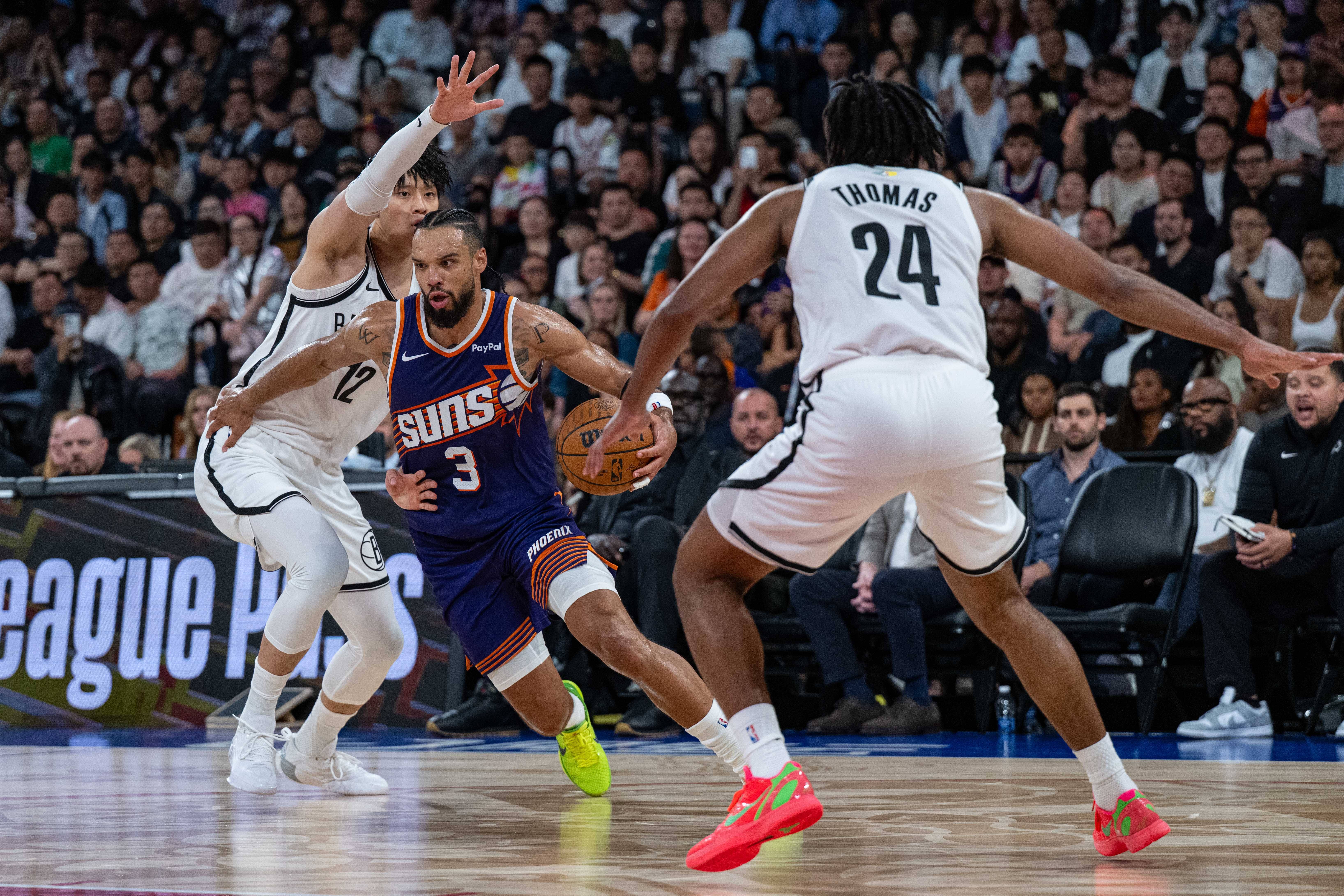 清晨体能课后；菲尼克斯太阳豪取连胜备战NBA常规赛；气氛紧张；训练强度明显提升的简单介绍